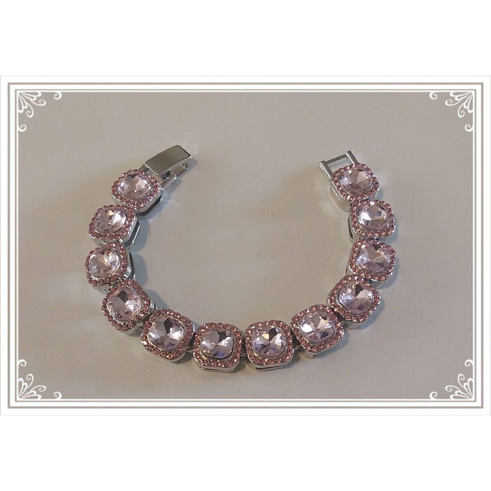 Trendy Goth Silver Bling Pave Rhinestone Cushion/Round Halo Link Bracelet